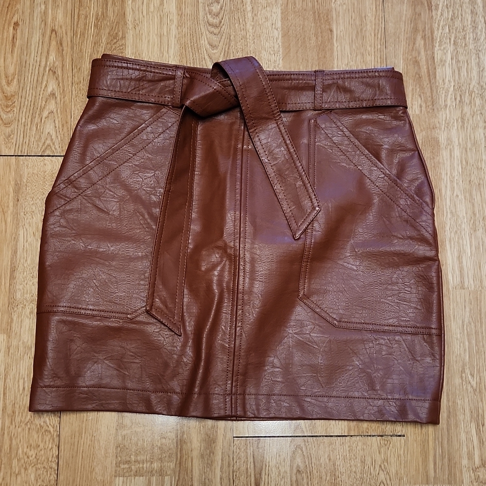 Stella Luce brown belted vegan leather mini skirt sz small